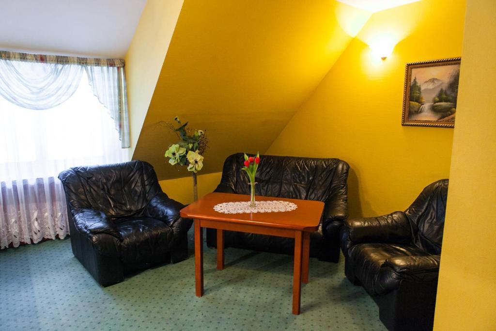 Hotel Rebajlo Piła Rum bild