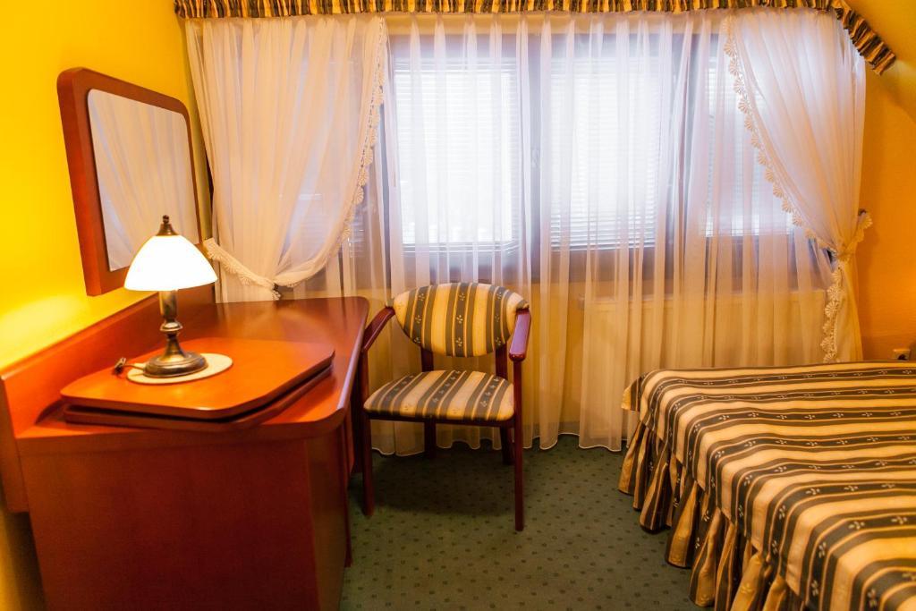 Hotel Rebajlo Piła Rum bild