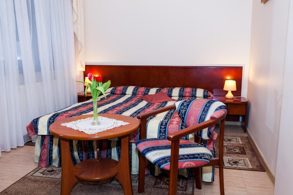 Hotel Rebajlo Piła Rum bild