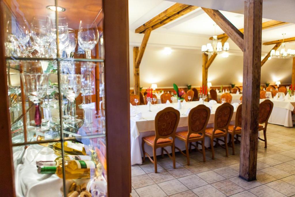 Hotel Rebajlo Piła Exteriör bild