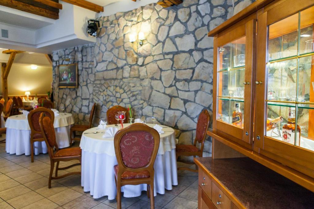 Hotel Rebajlo Piła Exteriör bild